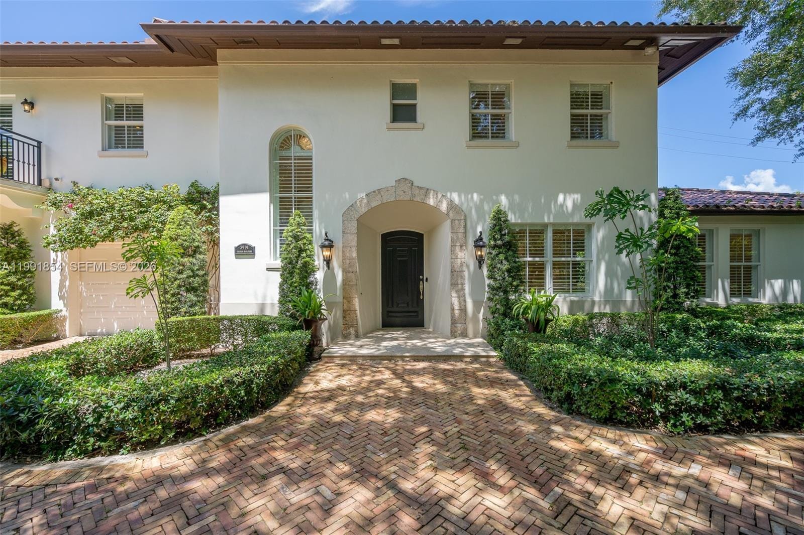 3919 Granada Boulevard, Coral Gables, FL 33134 photo 3