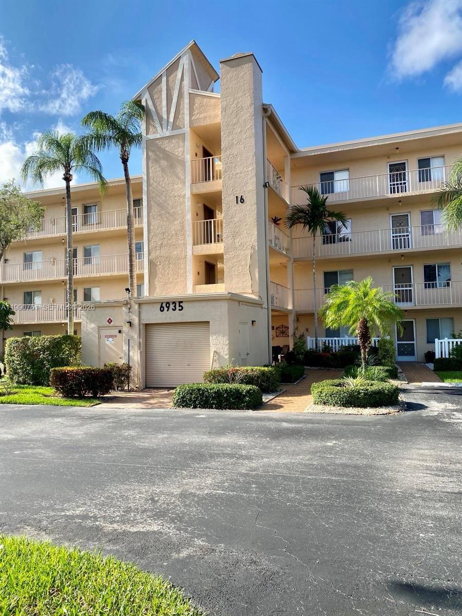 6935 Huntington Lane 108, Delray Beach, FL 33446, Delray Beach