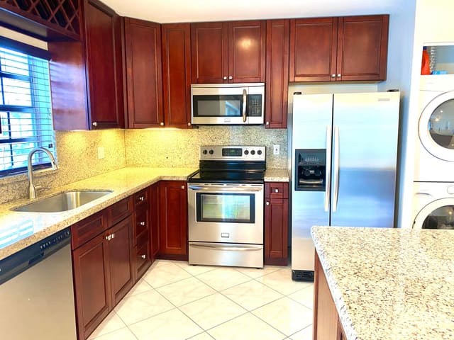 733 High Point Boulevard D2, Fort Pierce, FL 34982
