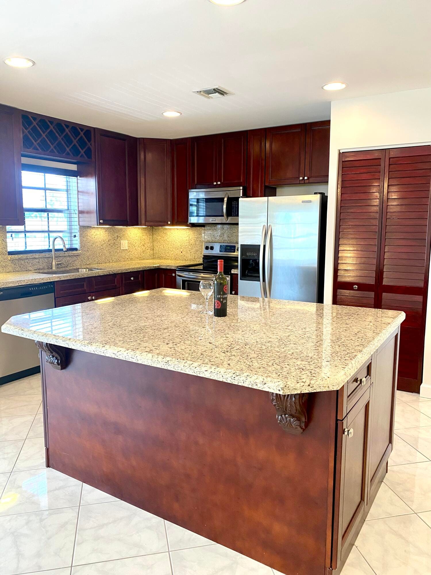 733 High Point Boulevard D2, Fort Pierce, FL 34982 photo 4