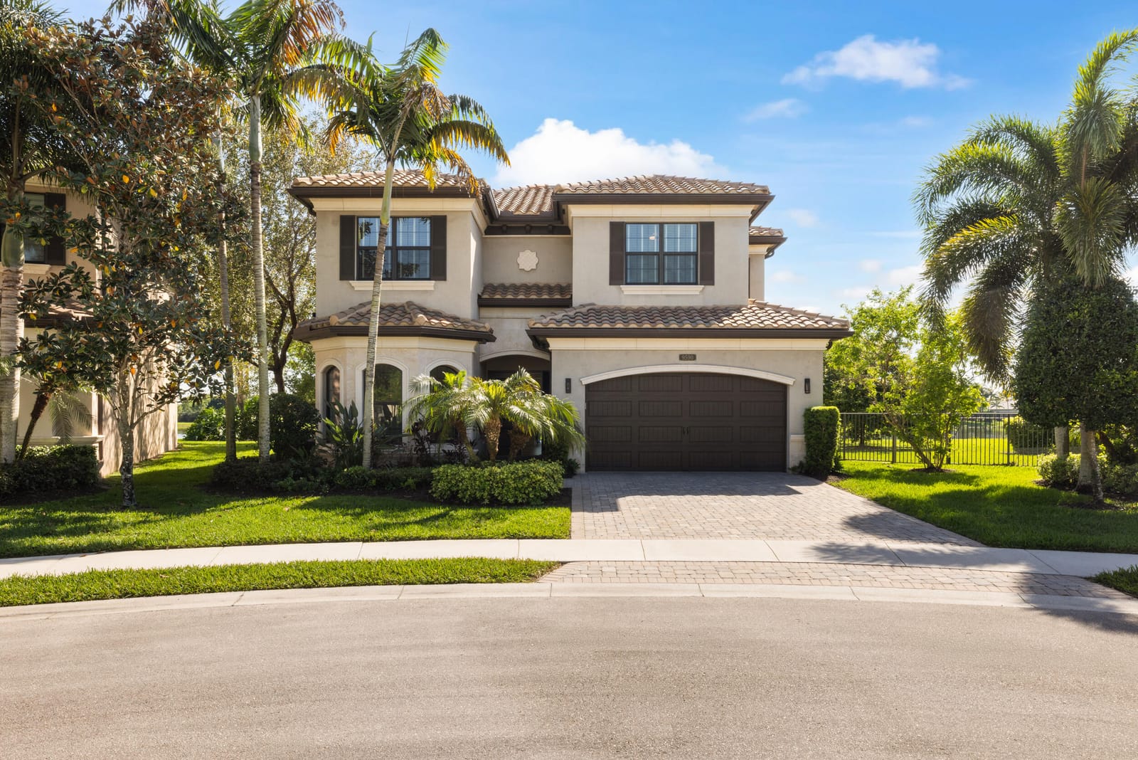 9590 Eden Roc Court, Delray Beach, FL 33446
