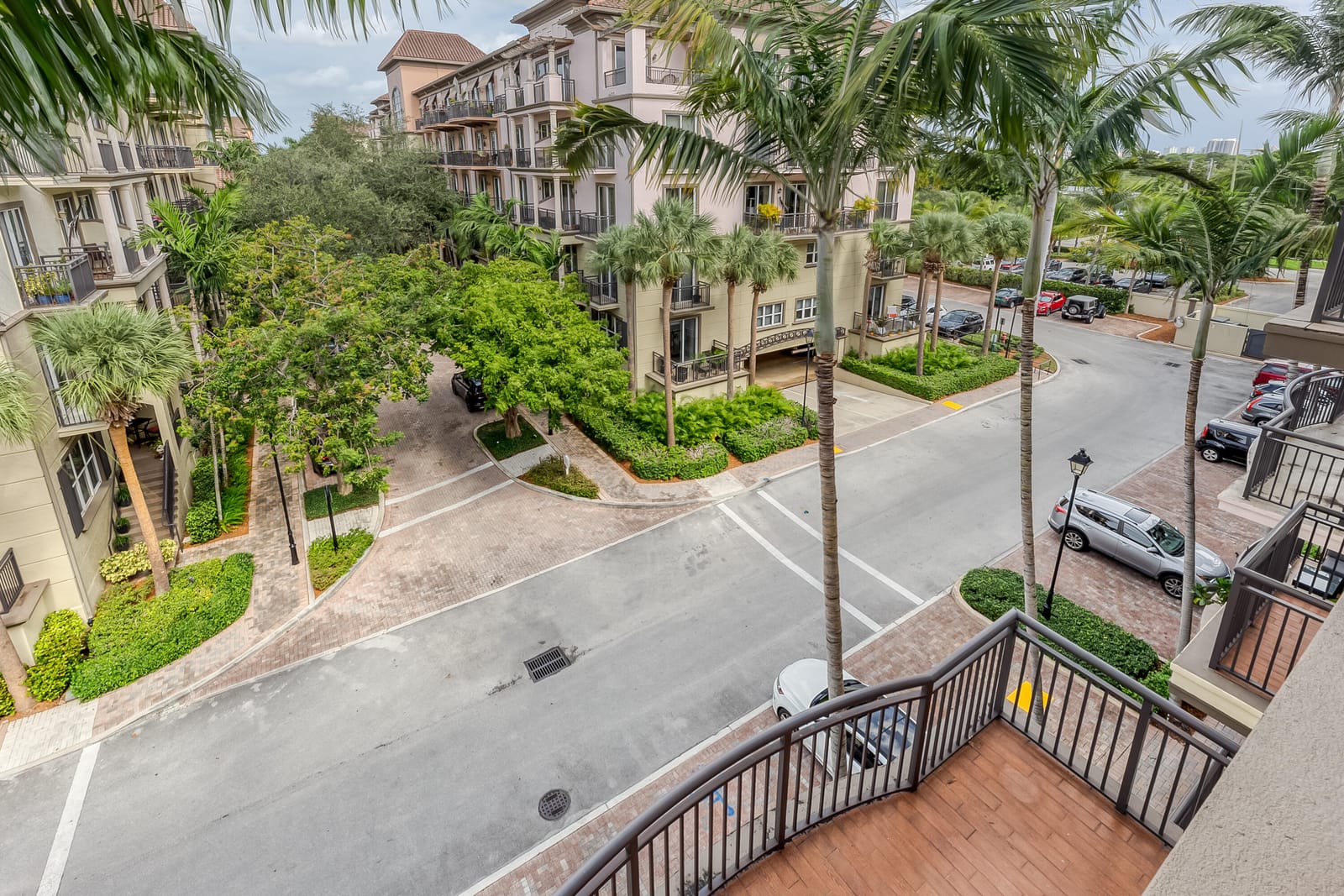 2631 NE 14th Avenue 406, Wilton Manors, FL 33334 photo 5