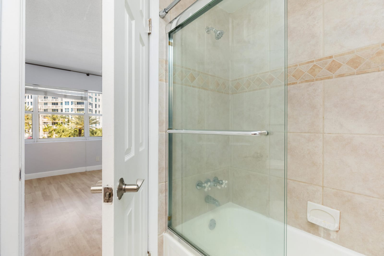 3250 NE 28th Street 404, Fort Lauderdale, FL 33308 photo 20