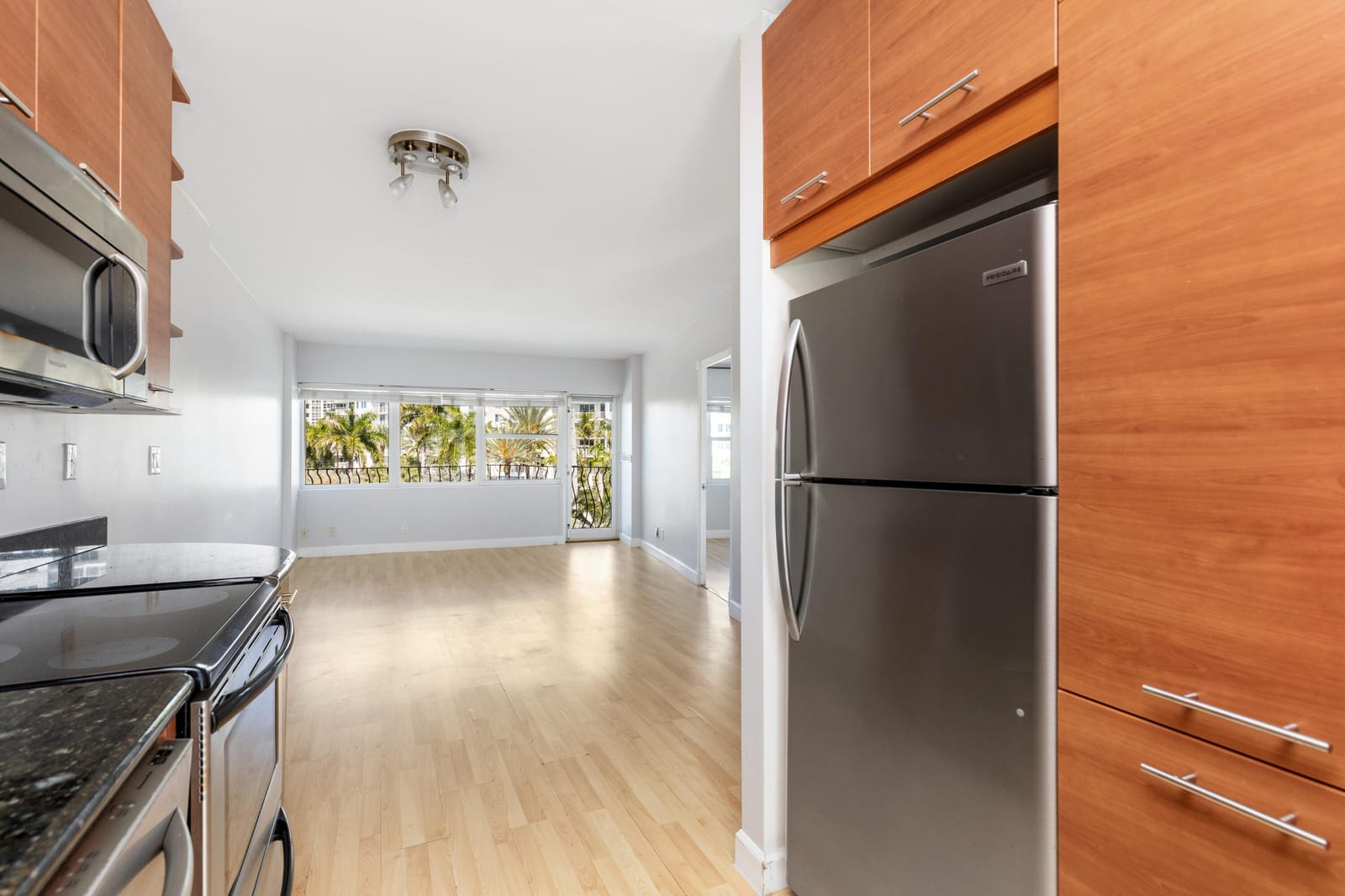3250 NE 28th Street 404 — photo 3