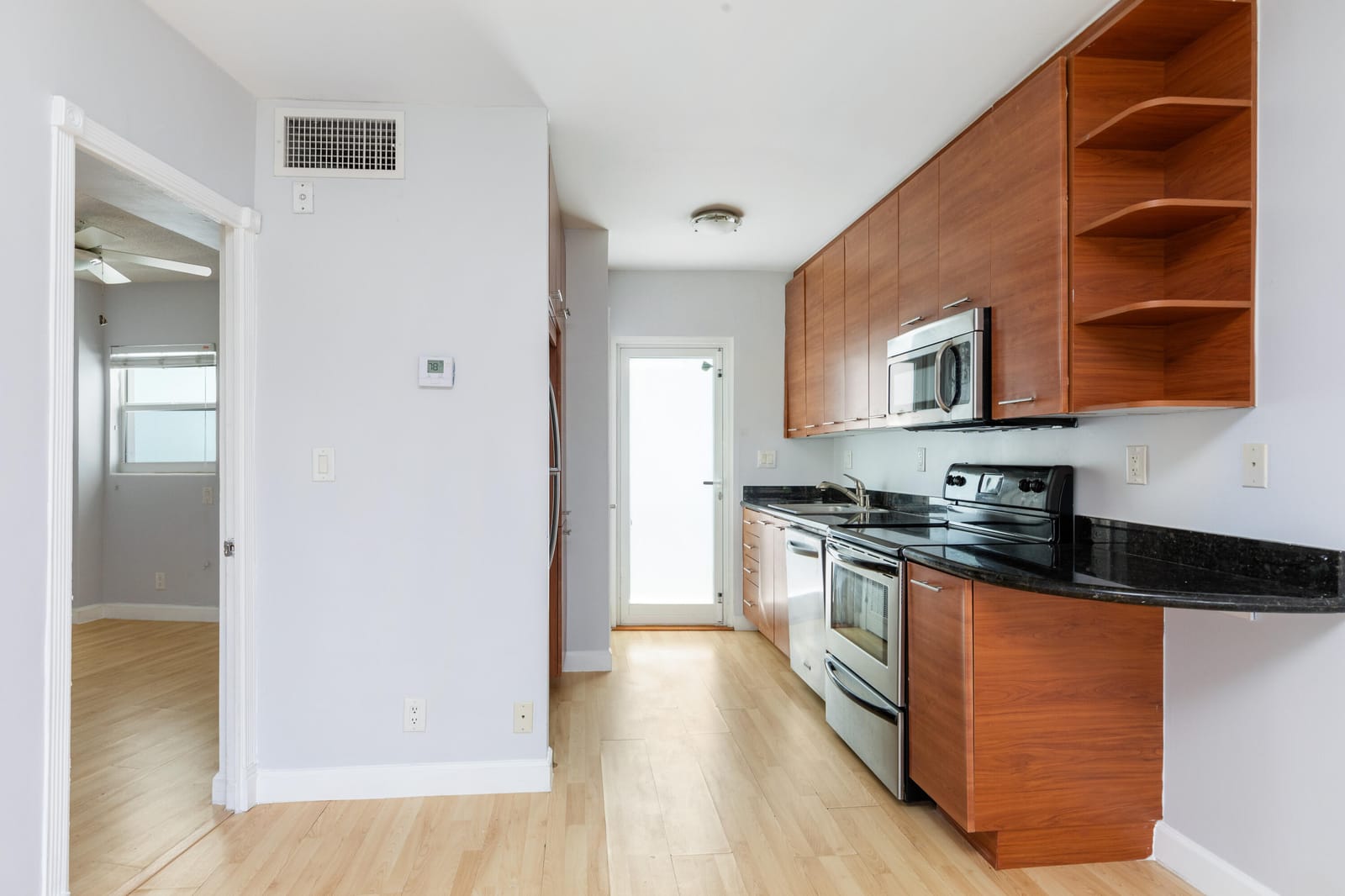 3250 NE 28th Street 404 — photo 7