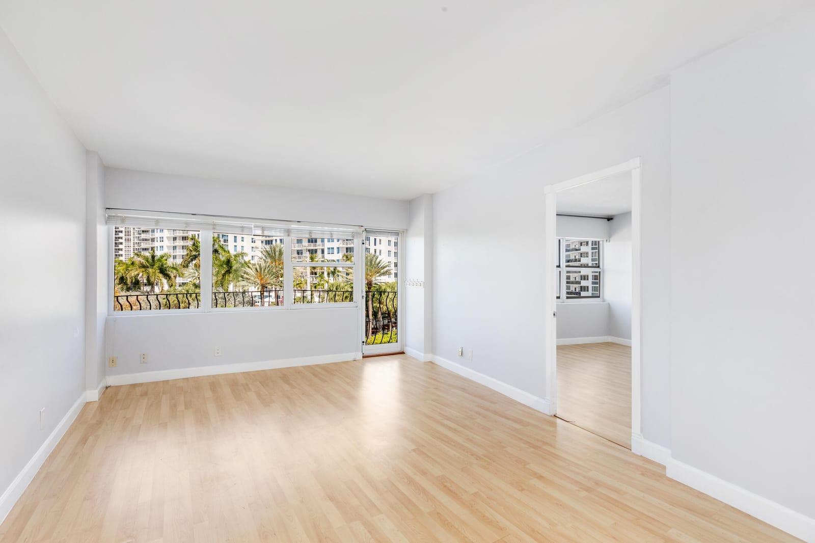 3250 NE 28th Street 404 — photo 10