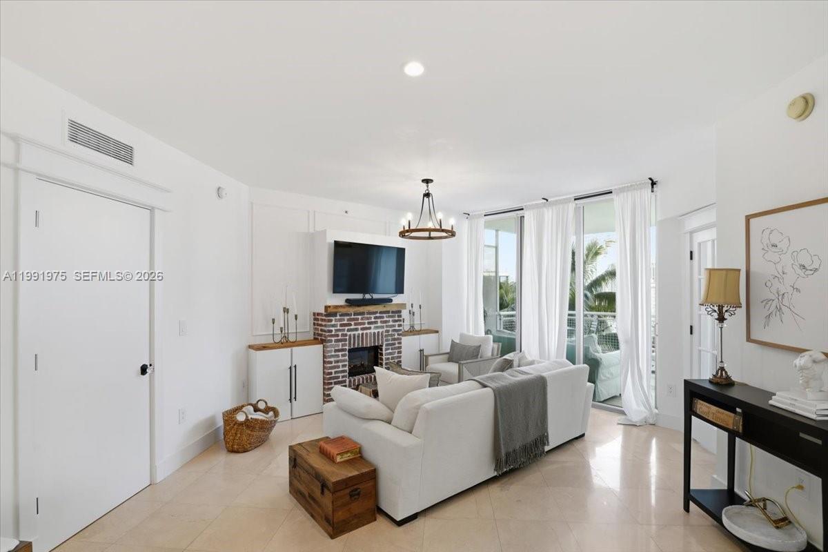 350 S Miami Avenue 1205, Miami, FL 33130, Miami