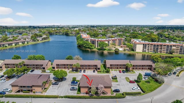 10002 Winding Lake Road 204, sold in Winding Lake At Welleby C, Sunrise, FL