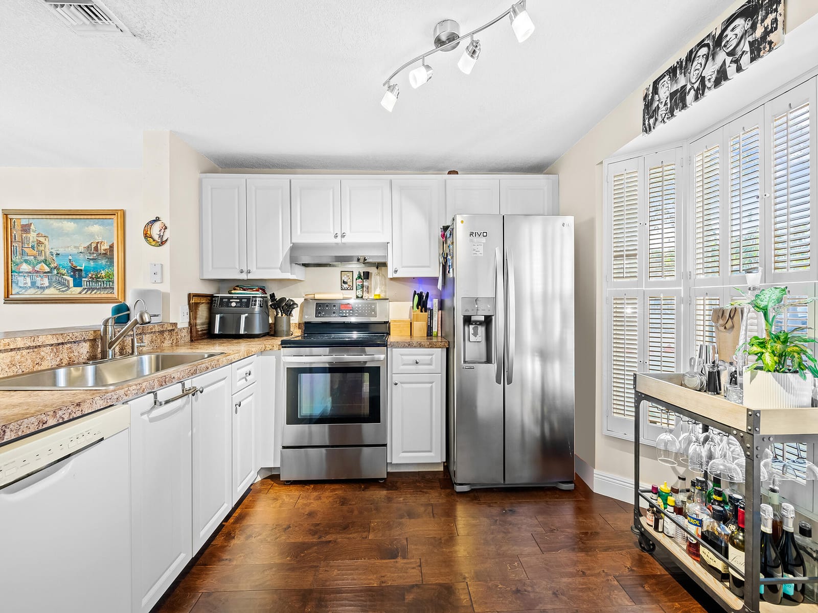 1074 Jeffery Street, Boca Raton, FL 33487 photo 9