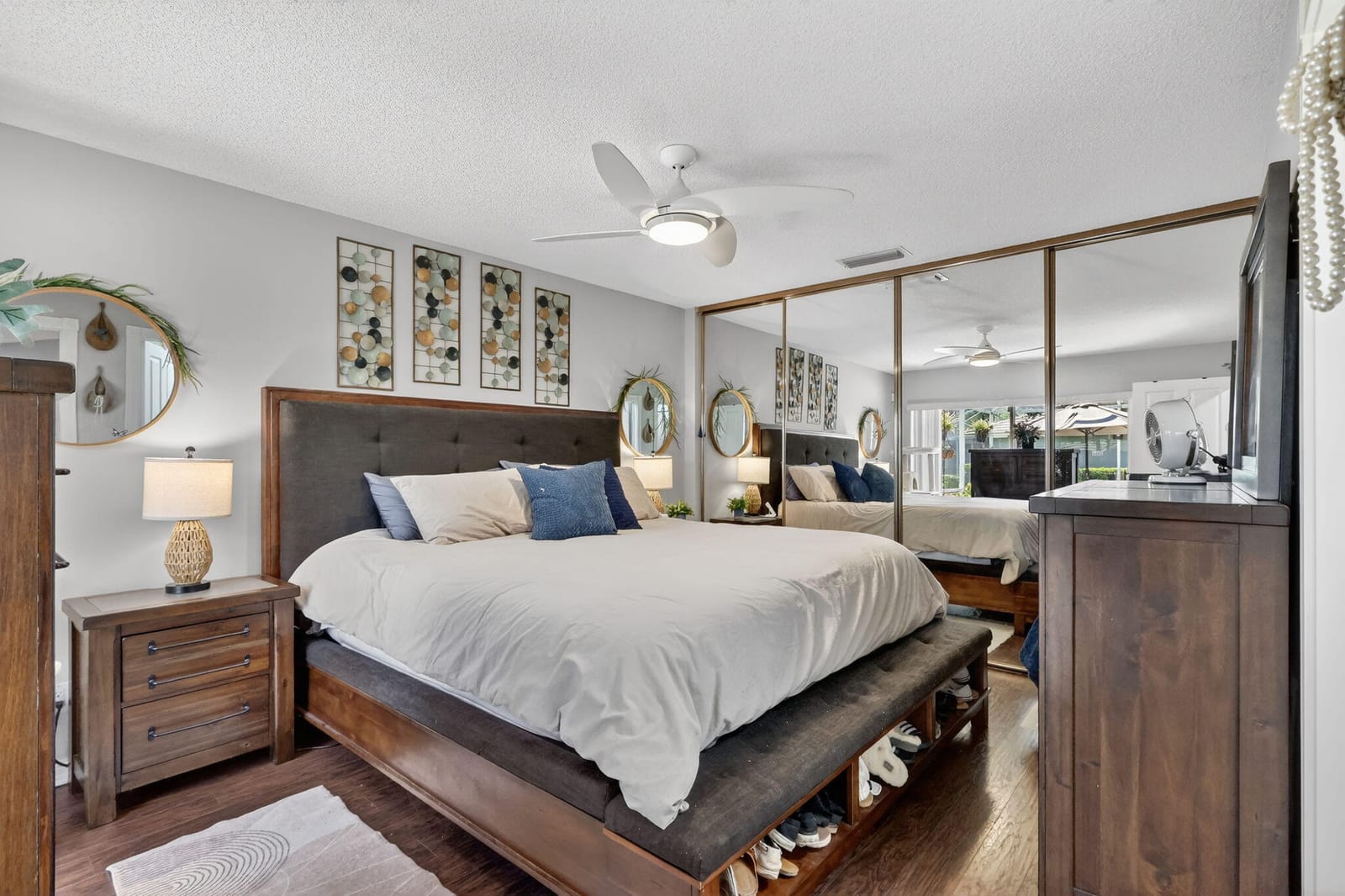 1242 NW Sun Terrace Circle 12c — photo 9