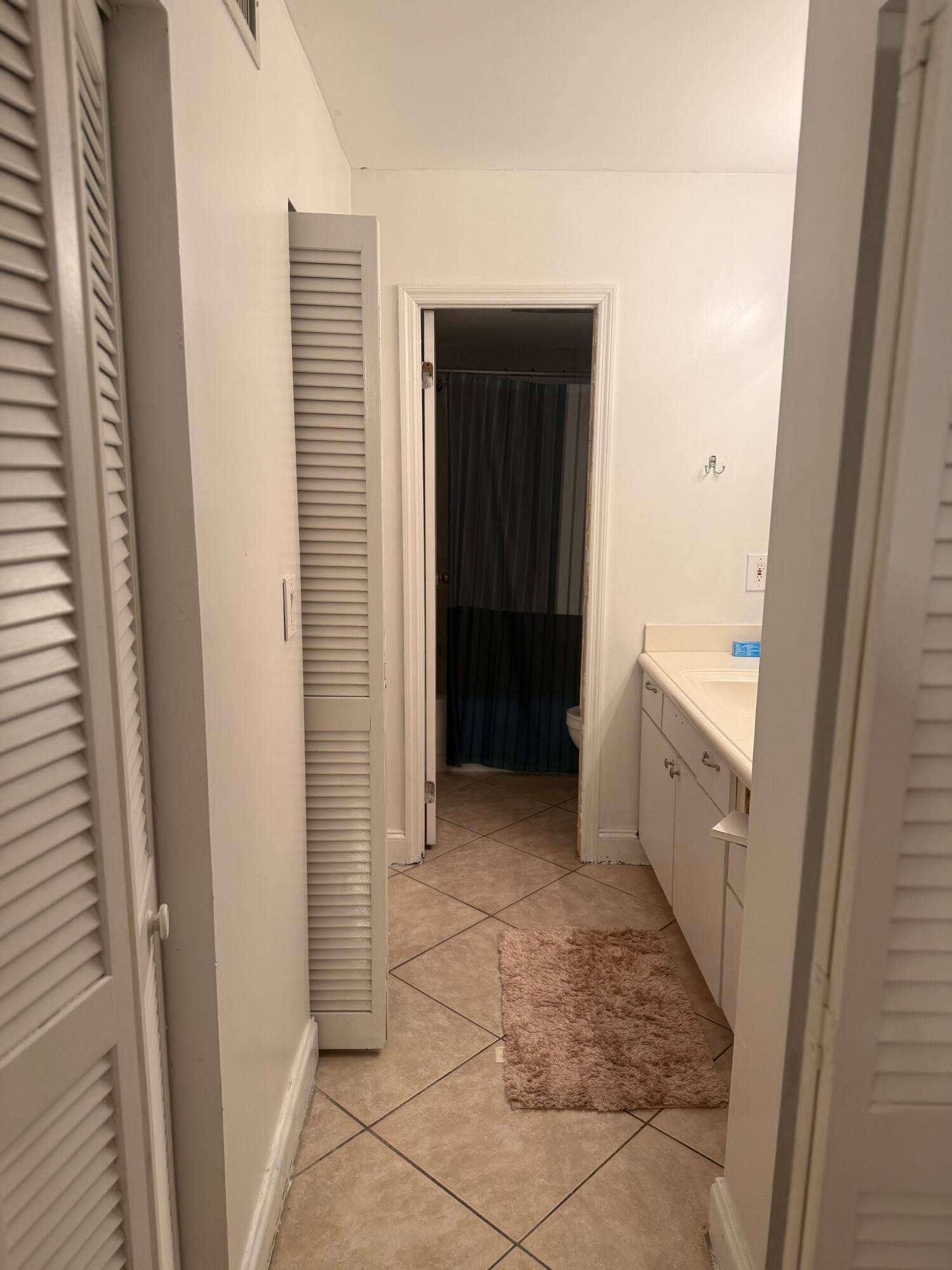 6301 N Falls Circle Drive 309, Lauderhill, FL 33319 photo 7