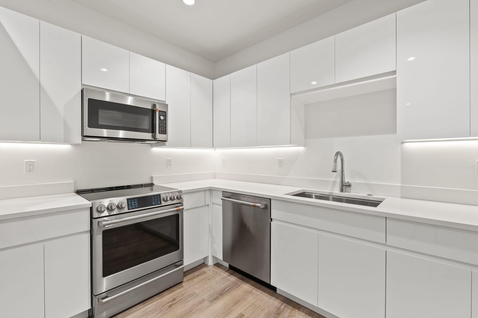 41 SW Seminole Street 204 — photo 12