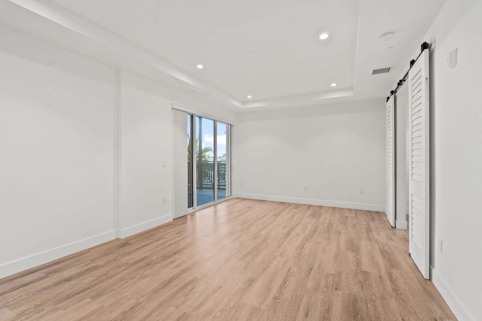 41 SW Seminole Street 204 — photo 3