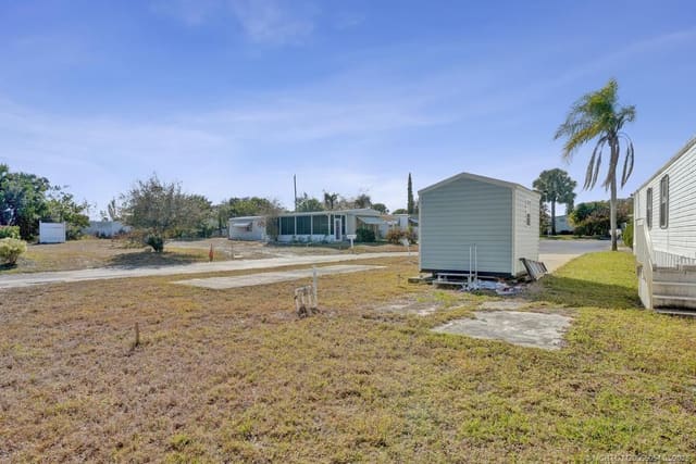 332 NE Tropicalia Lane, Jensen Beach, FL 34957