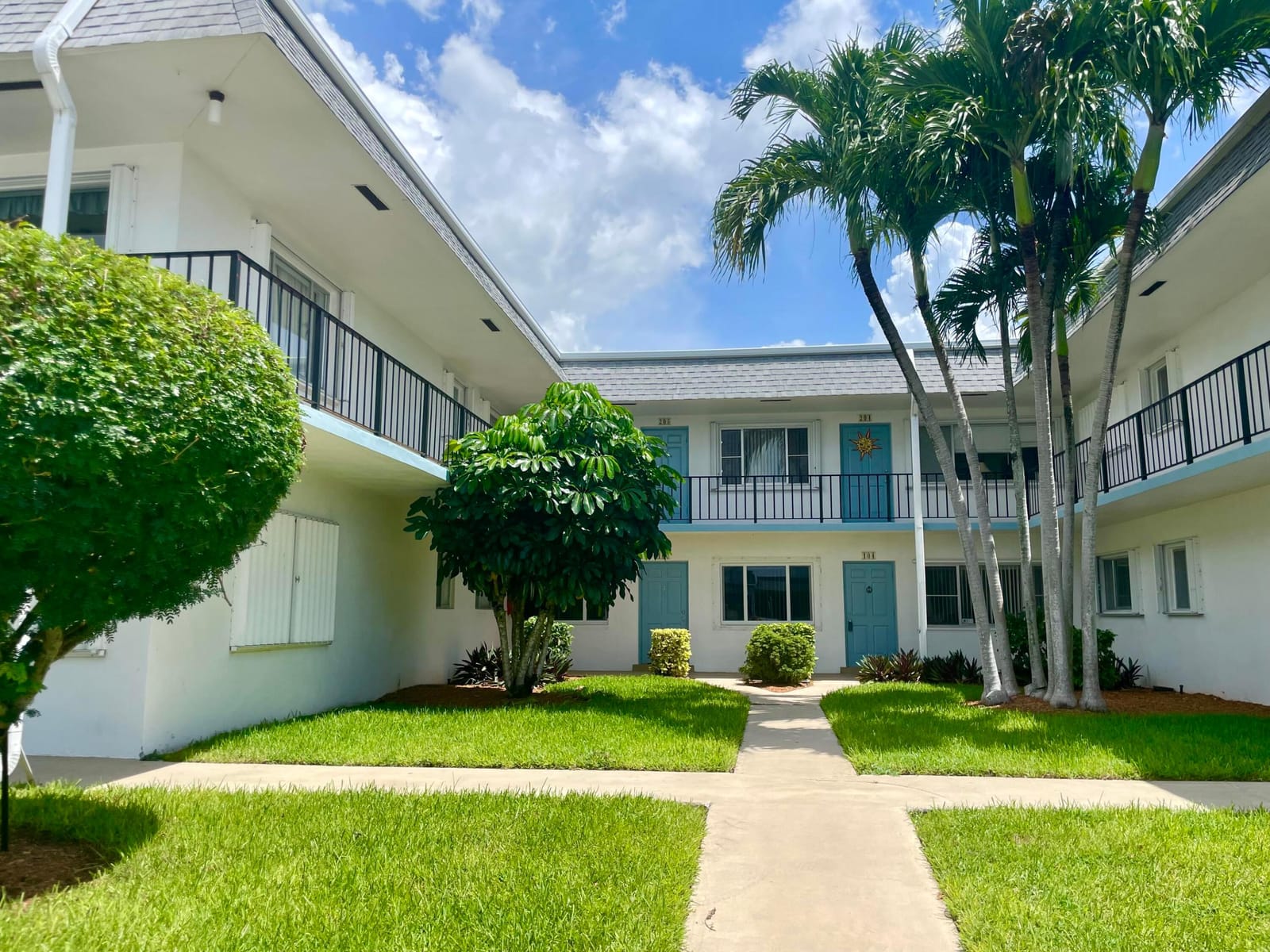 3402 Cynthia Lane 205, Lake Worth Beach, FL 33461 photo 16
