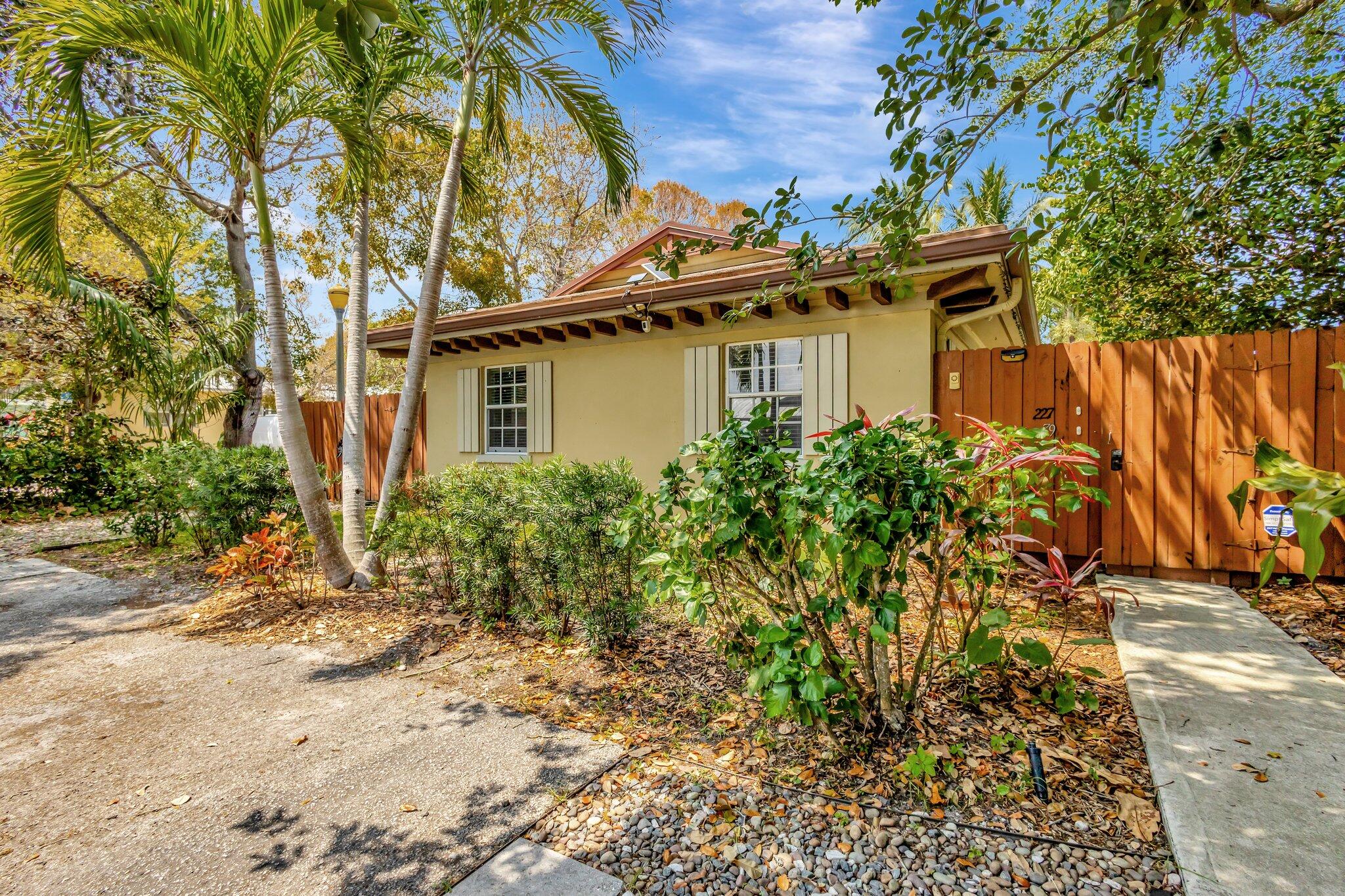 227 NE 12th Street 2, Delray Beach, FL 33444, Delray Beach