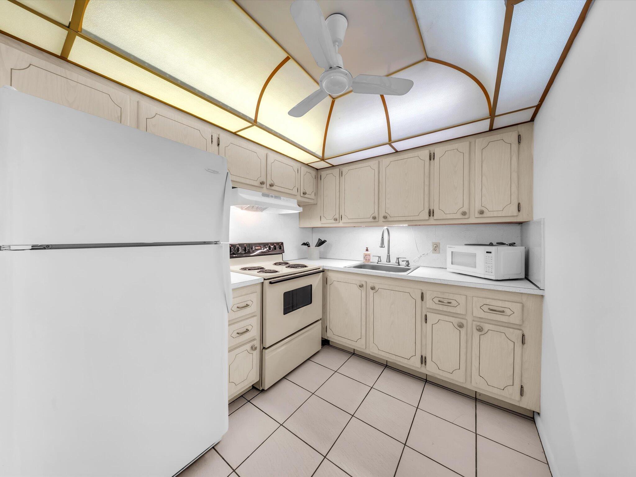 43 Windsor C, West Palm Beach, FL 33417, West Palm Beach