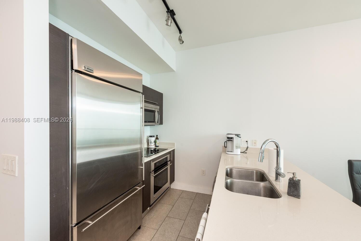 55 SE 6th Street 4200 — photo 9