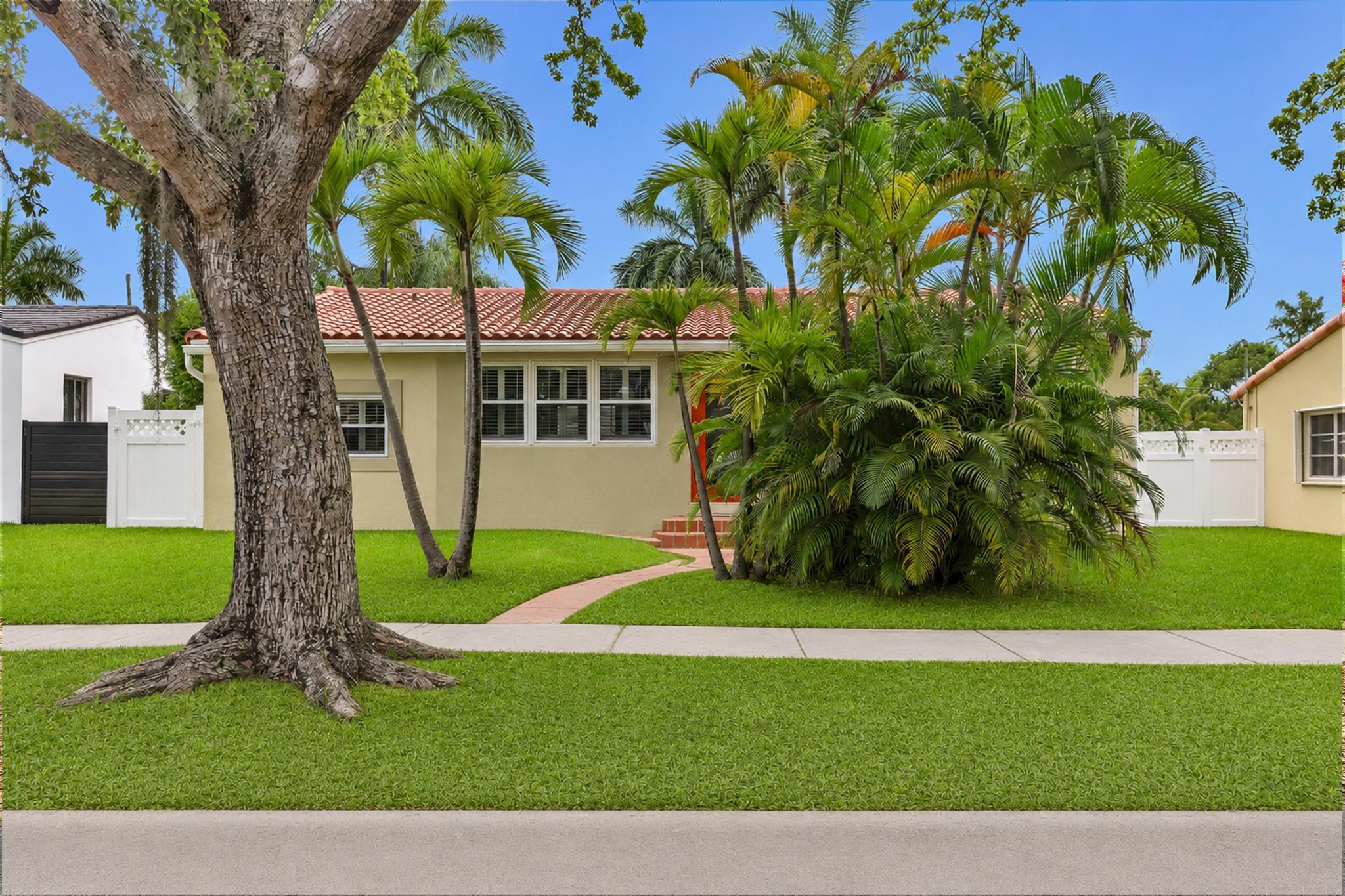 1527 Mayo Street, Hollywood, FL 33020, Hollywood