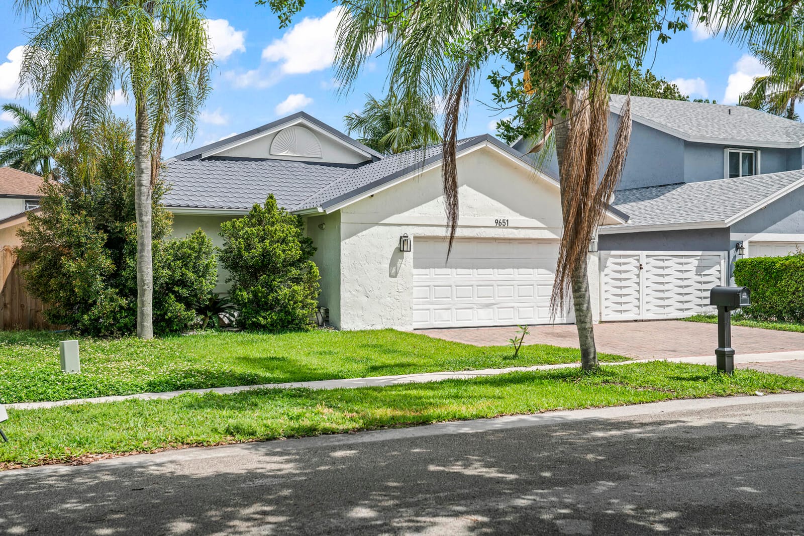 9651 SW 9th Court, Pembroke Pines, FL 33025 photo 3