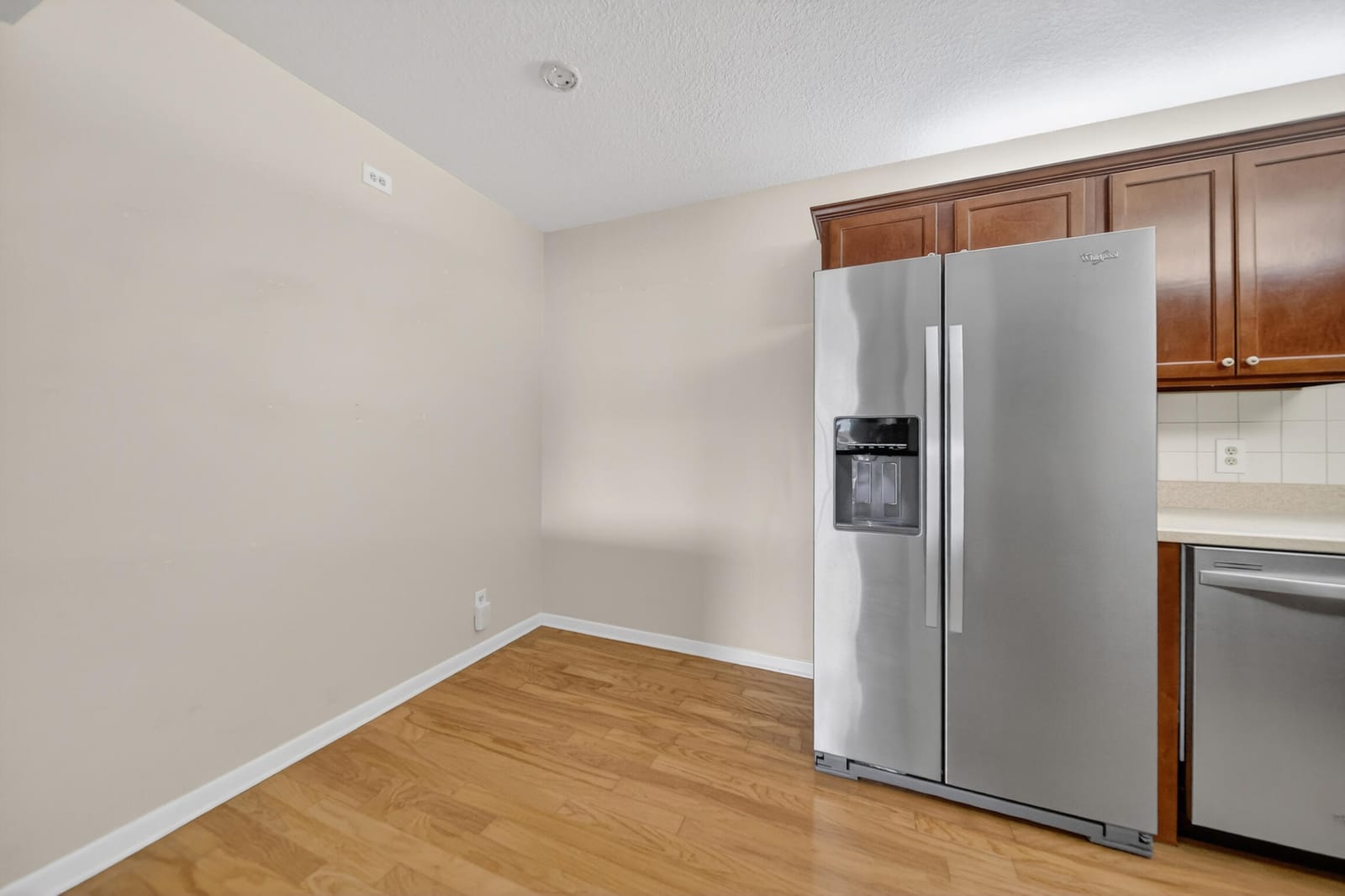 1575 SW Silver Pine Way 108-d2 — photo 6