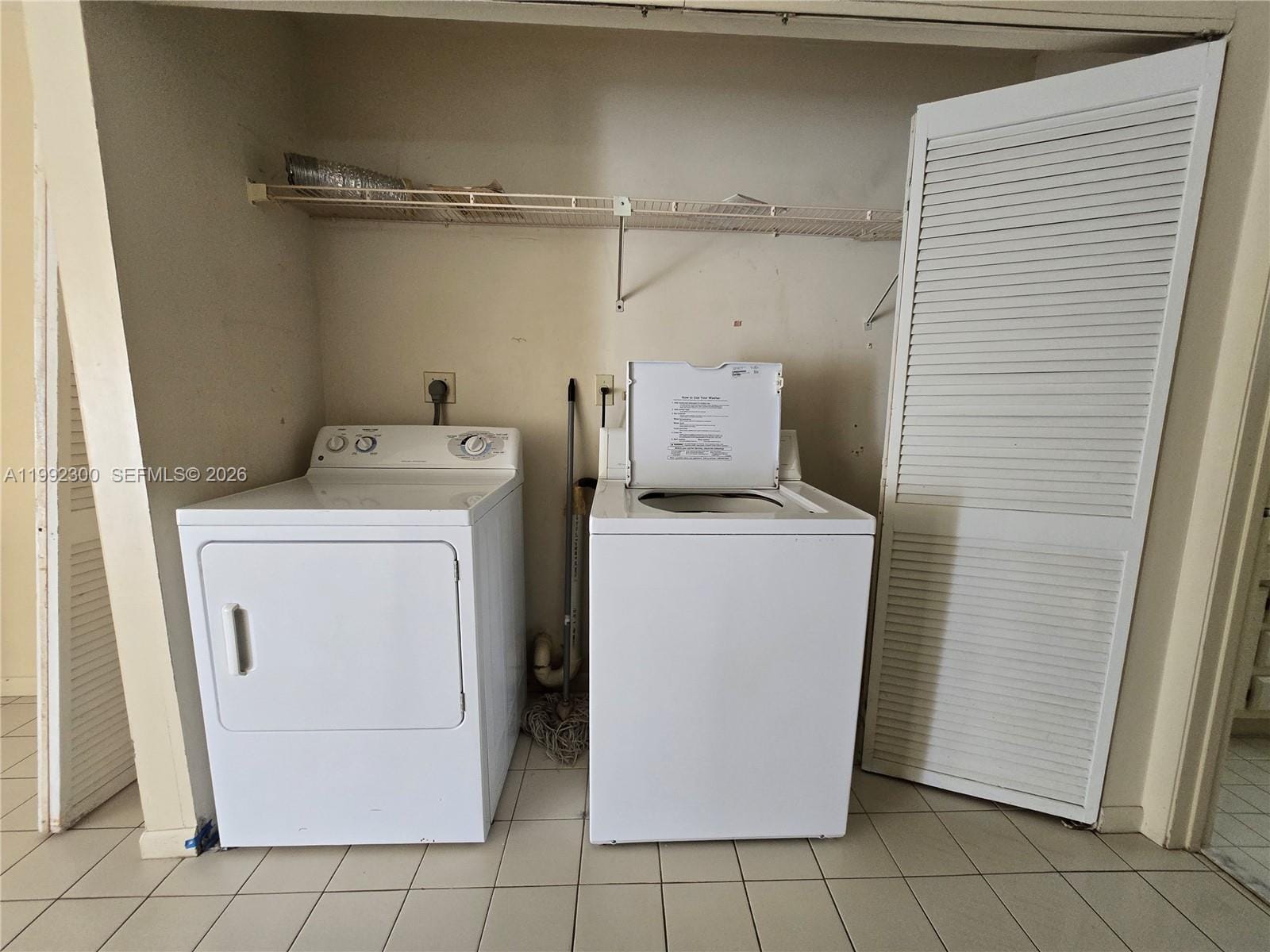 211 SE 10th Street, Hallandale Beach, FL 33009 photo 12