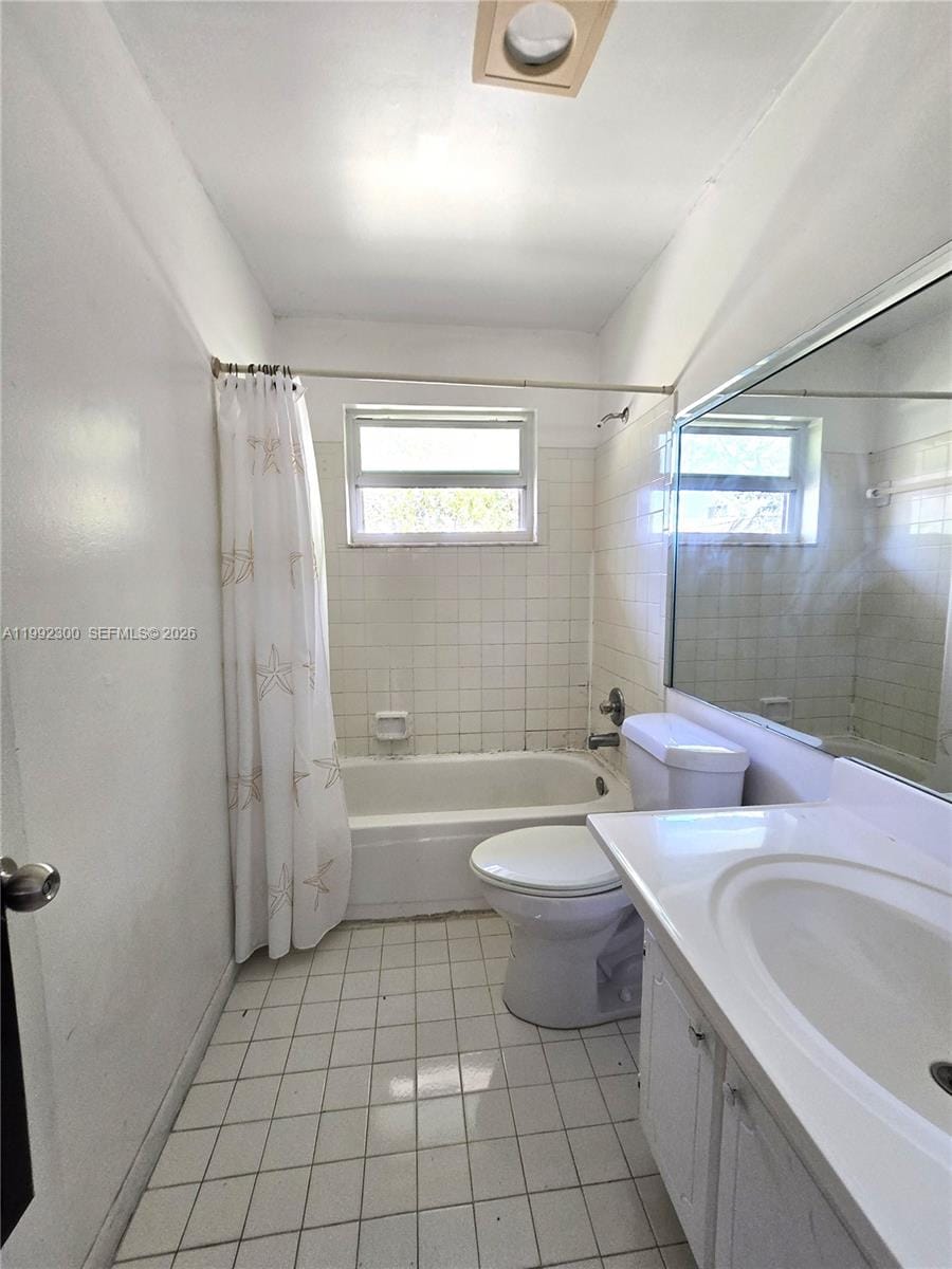 211 SE 10th Street, Hallandale Beach, FL 33009 photo 14