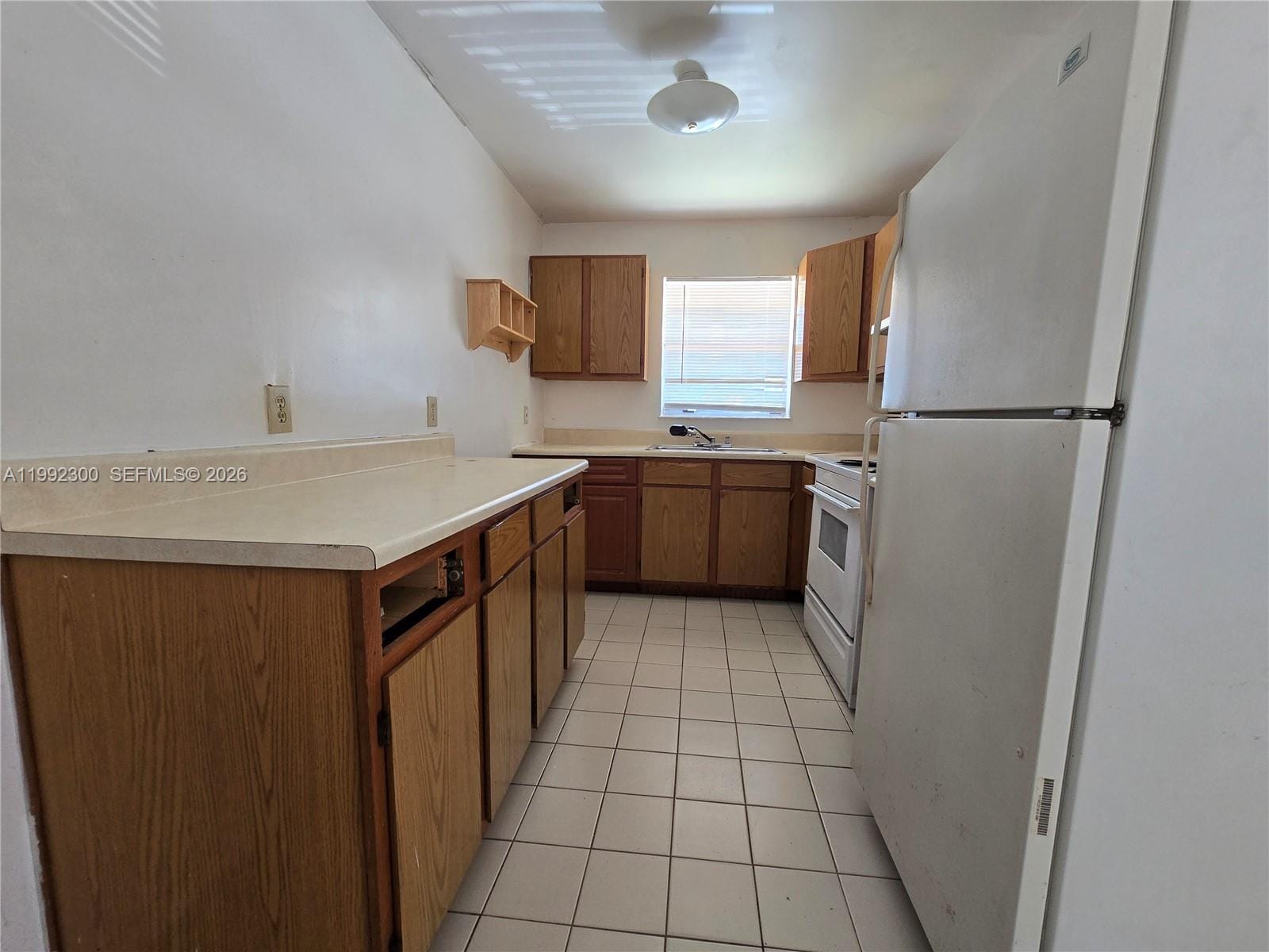 211 SE 10th Street, Hallandale Beach, FL 33009 photo 18
