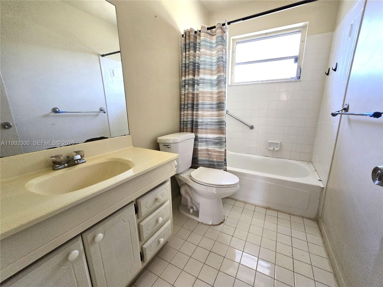 211 SE 10th Street, Hallandale Beach, FL 33009 photo 23