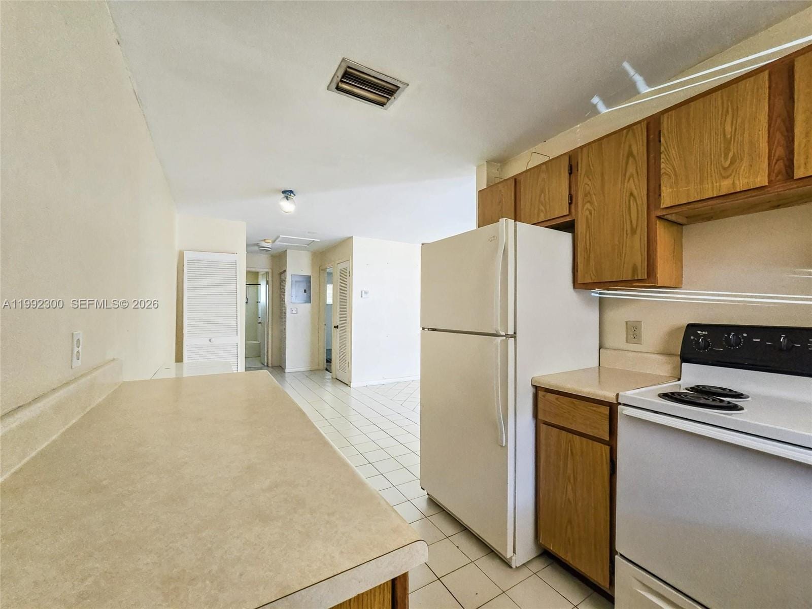 211 SE 10th Street, Hallandale Beach, FL 33009 photo 6
