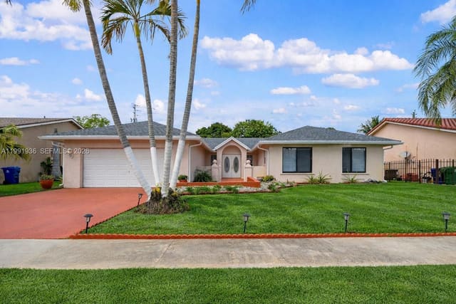 9131 N Lake Miramar Circle, sold in Homes OF Lake Miramar, Miramar, FL