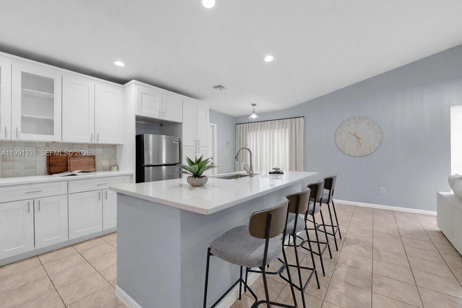 9131 N Lake Miramar Circle, Miramar, FL 33025 photo 14
