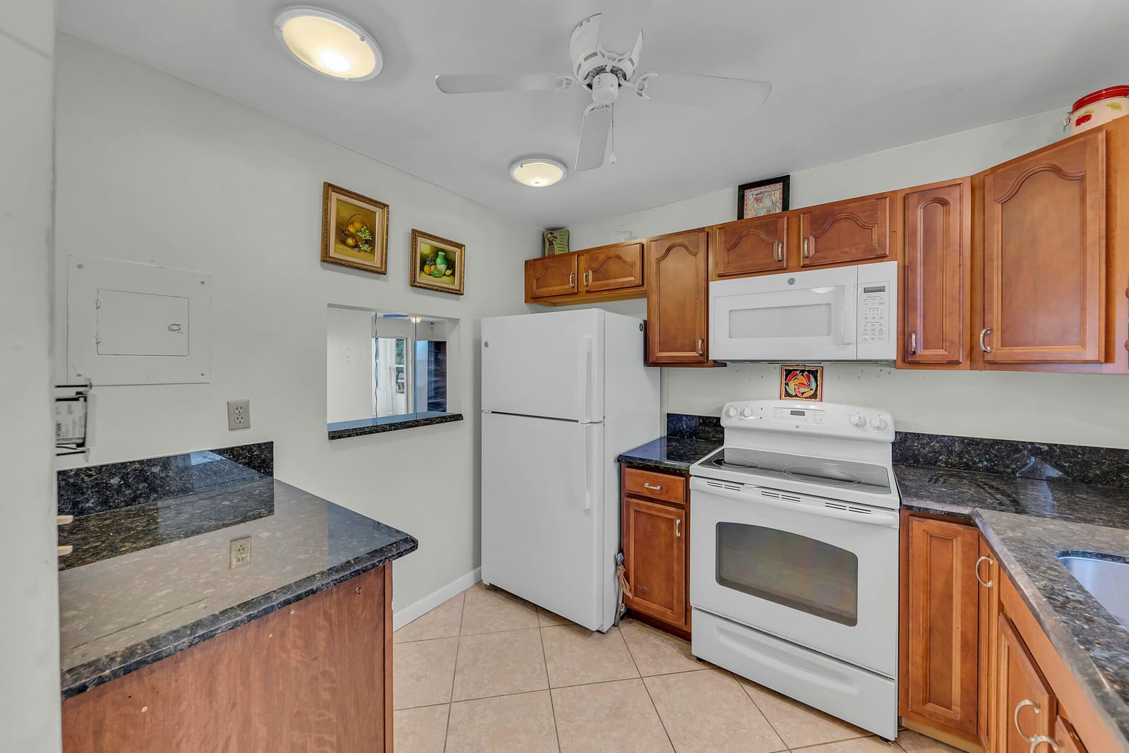 9401 Sunrise Lakes Boulevard 311, Sunrise, FL 33322 photo 15