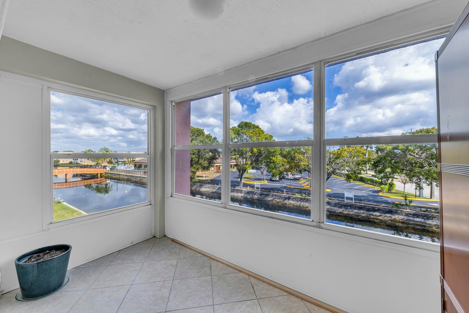 9401 Sunrise Lakes Boulevard 311, Sunrise, FL 33322 photo 25