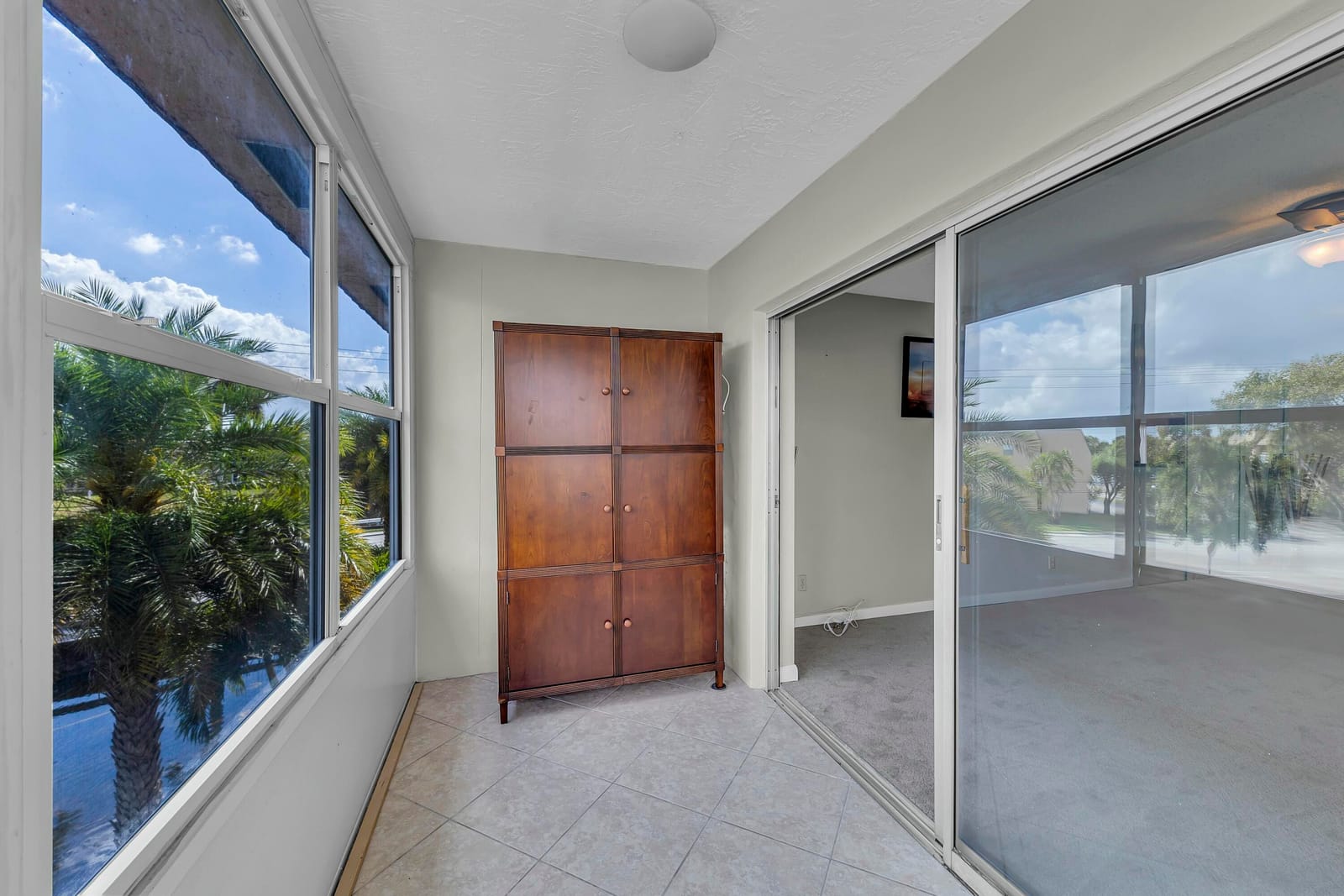 9401 Sunrise Lakes Boulevard 311, Sunrise, FL 33322 photo 26