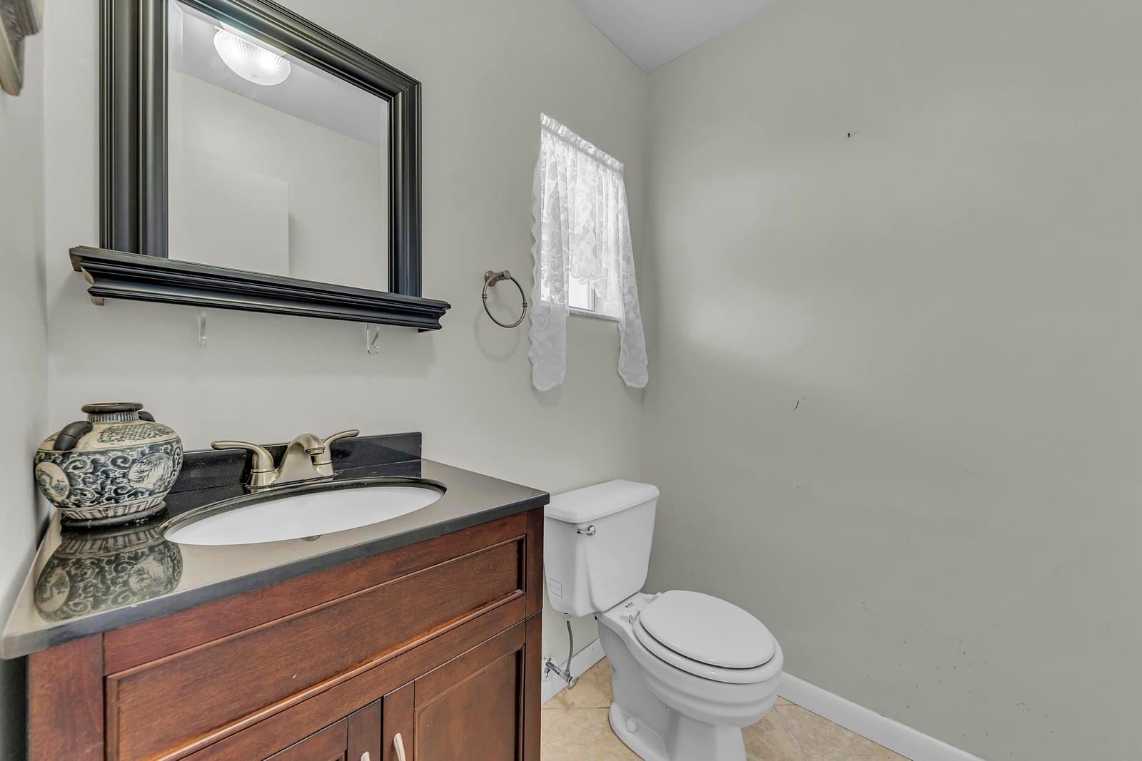 9401 Sunrise Lakes Boulevard 311, Sunrise, FL 33322 photo 4
