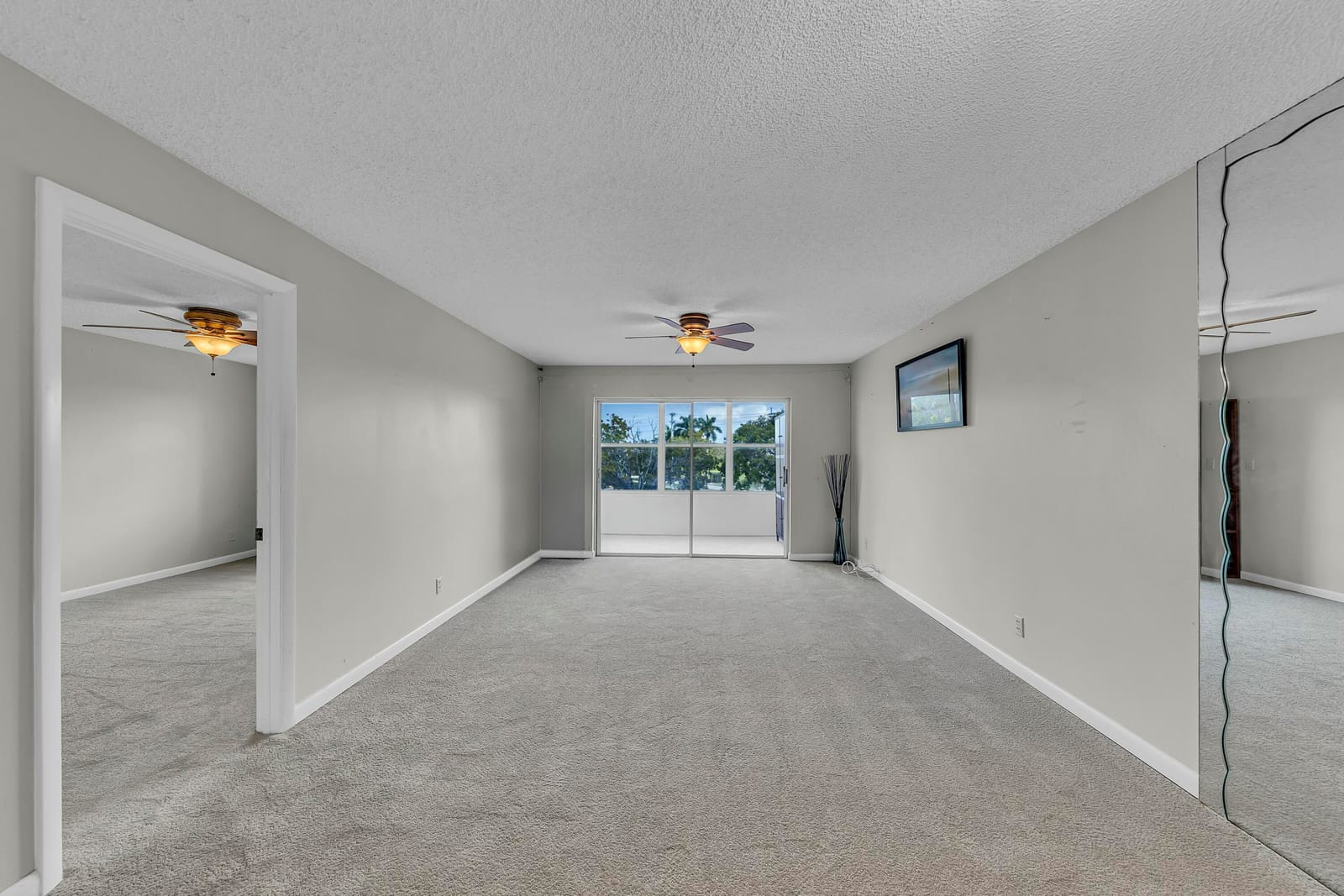 9401 Sunrise Lakes Boulevard 311, Sunrise, FL 33322 photo 6