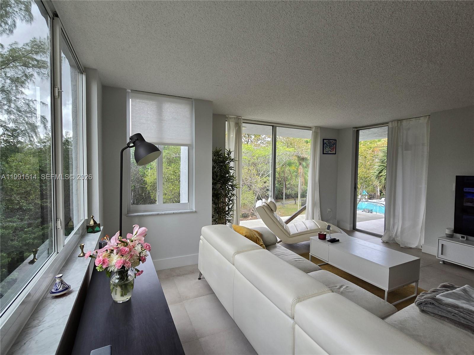 17890 W Dixie Hwy 307 307, North Miami Beach, FL 33160, North Miami Beach