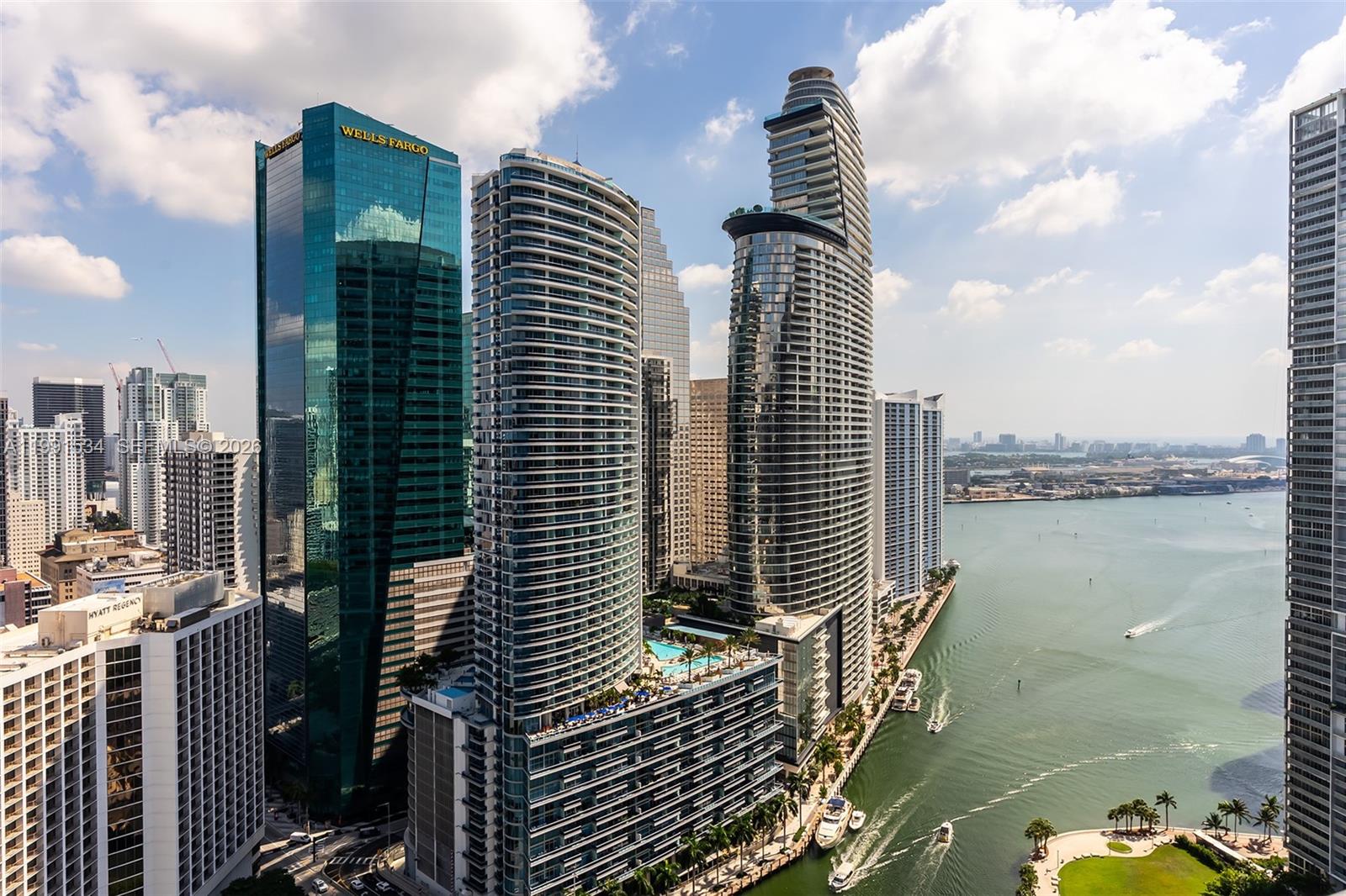 77 SE 5th Street 2403, Miami, FL 33131, Miami