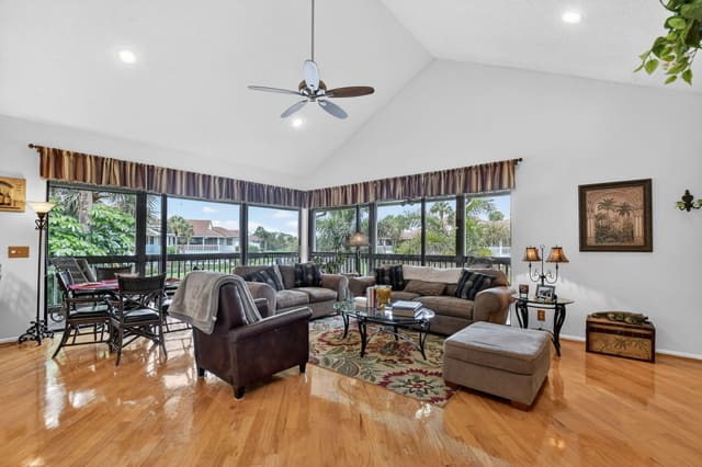 19279 Sabal Lake Drive 5088, sold in Sabal Lake West, Boca Raton, FL
