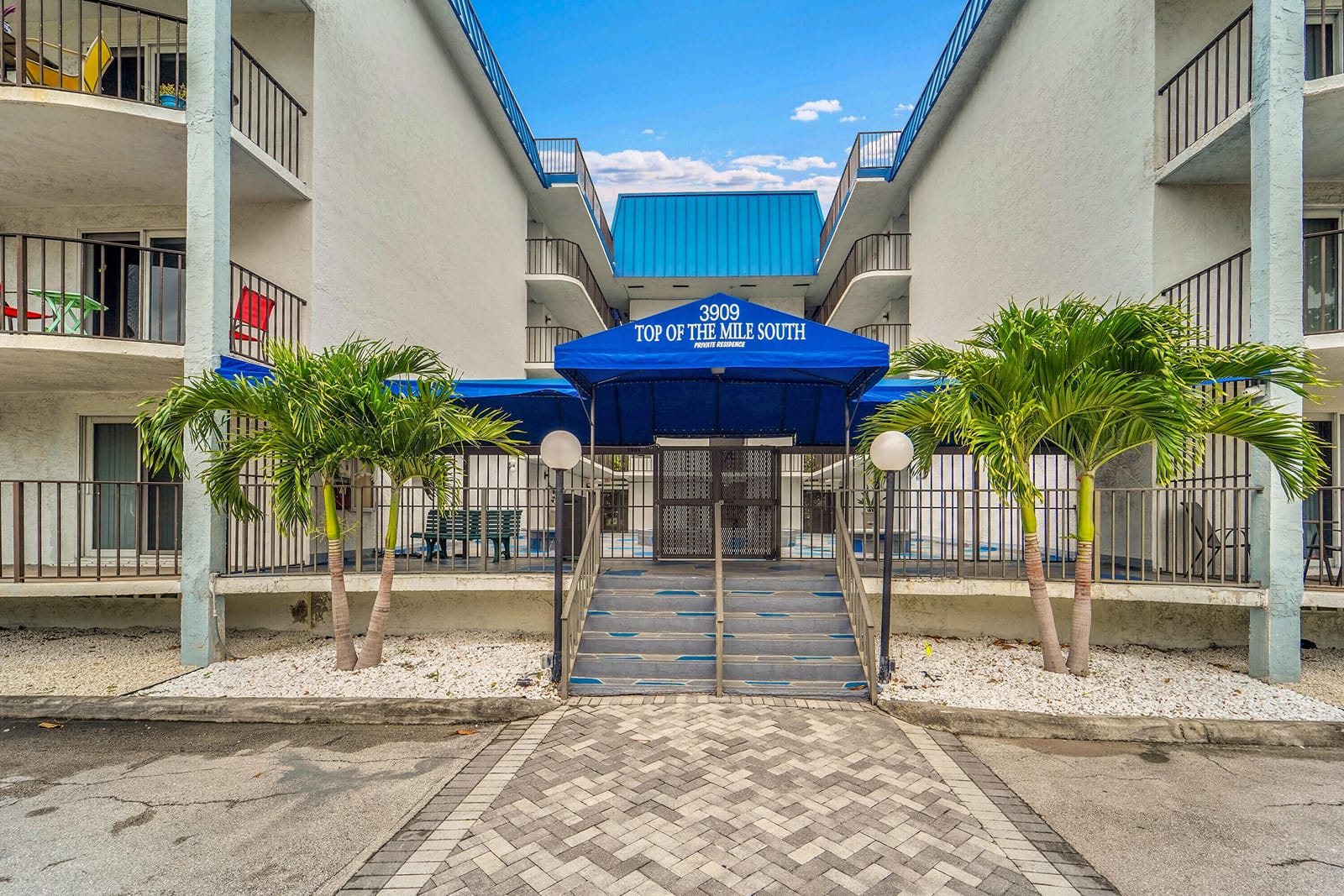 3909 N Ocean Boulevard 301, Fort Lauderdale, FL 33308 photo 1