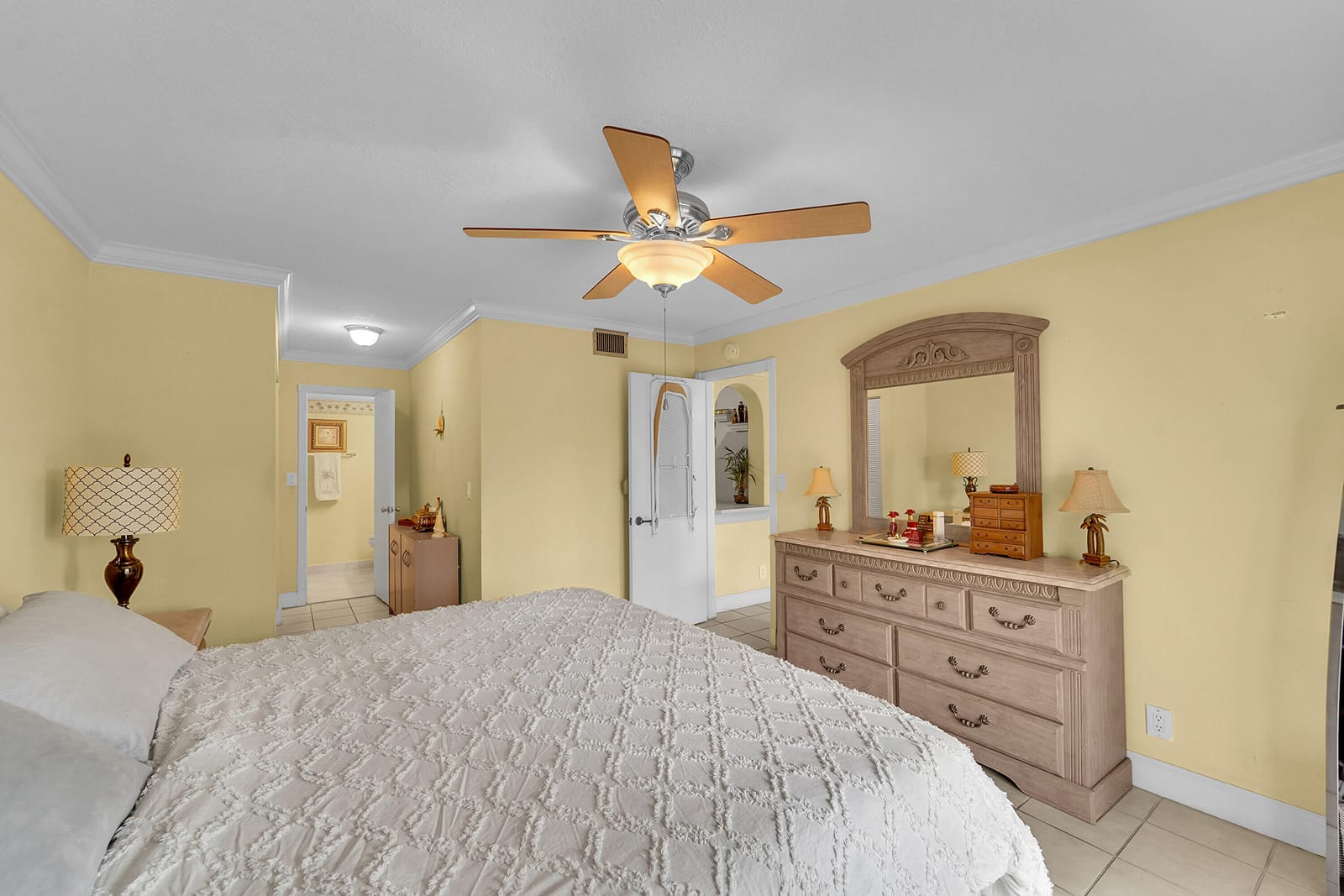 3909 N Ocean Boulevard 301, Fort Lauderdale, FL 33308 photo 11