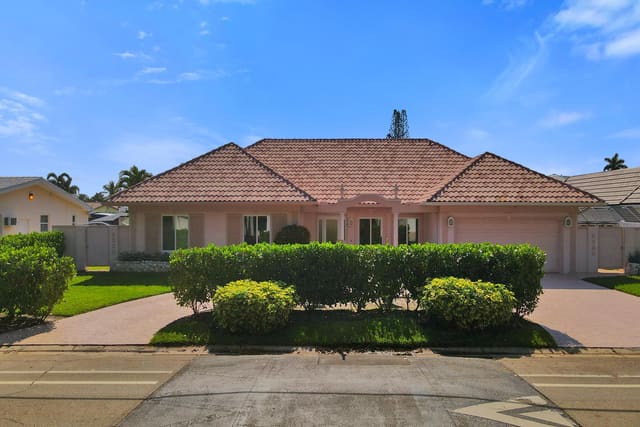 5530 Bayview Drive, The Landings, Fort Lauderdale, FL