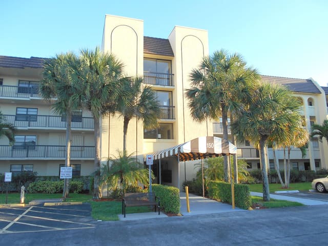 150 Lake Nancy Lane 320, West Palm Beach, FL 33411