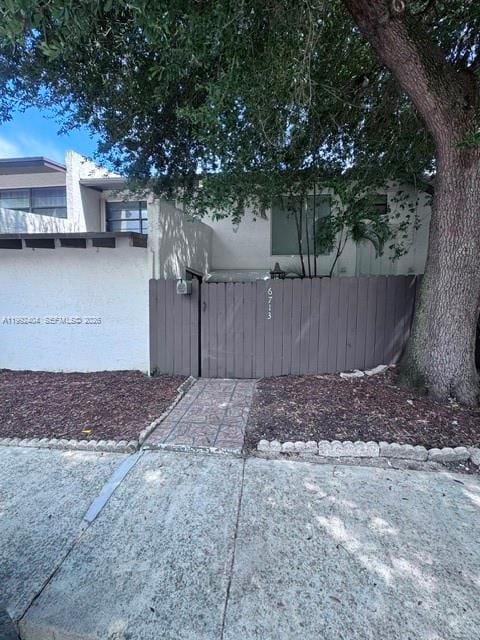 6713 SW 112th Court — photo 2