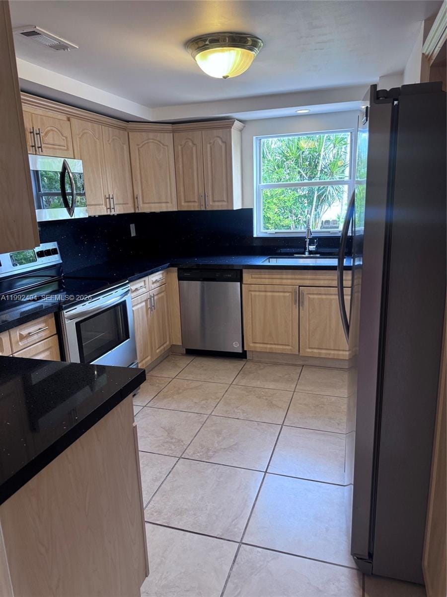6713 SW 112th Court — photo 3