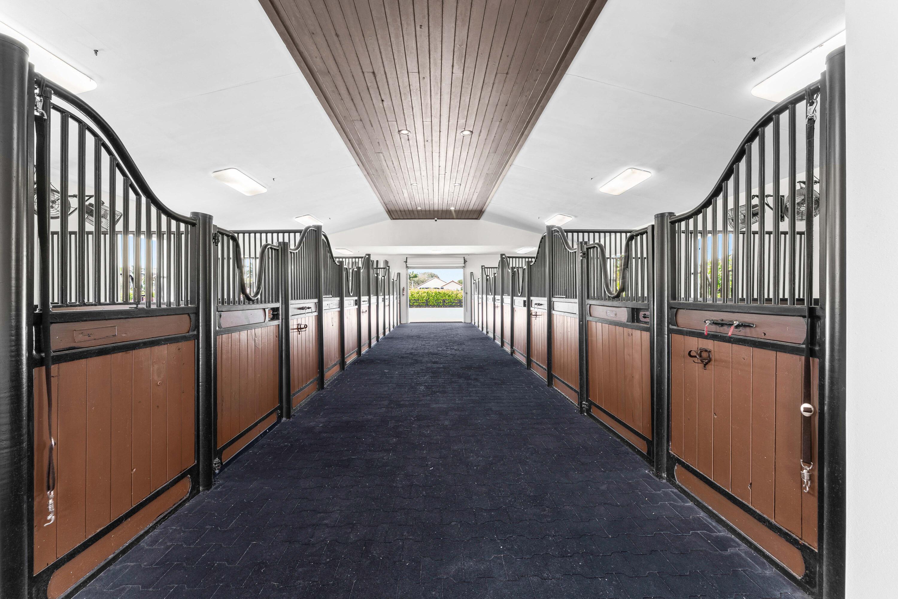 14628 Draft Horse Lane Barn, Wellington, FL 33414, Wellington