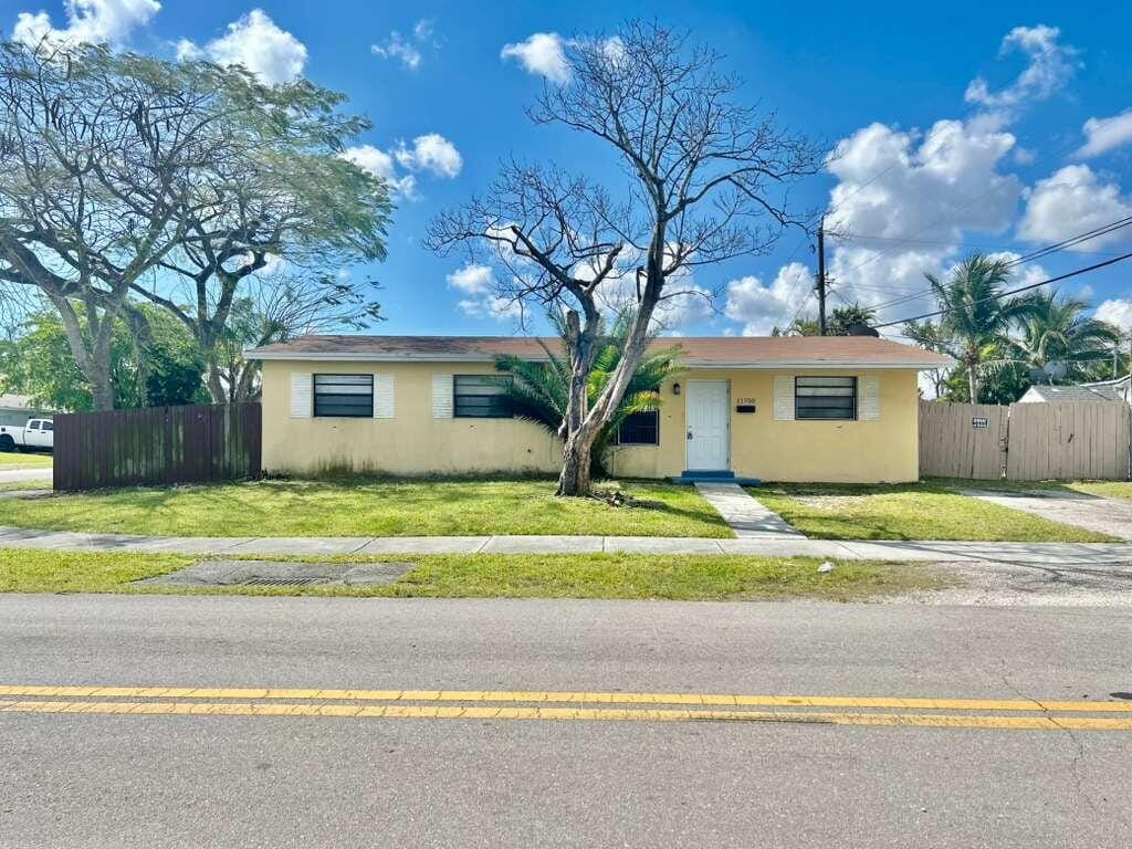 11750 SW 171st Terrace, Miami, FL 33177 - photo 1 of 30