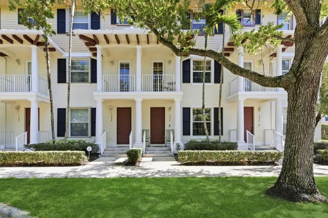 1594 Grande Cull Way, sold in Abacoa Pl 1, Jupiter, FL