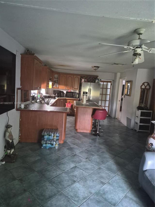399 NW 98th Street, sold in Pinewood Park Pl Amd 2nd, Miami, FL